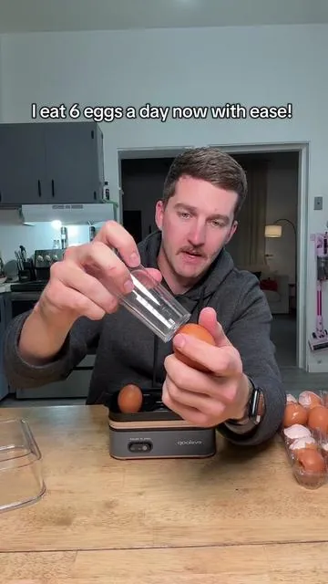 I can’t believe this didn’t exist sooner! No more smelly eggs in your home. #eggs #boiledegg #eggboil #kitchen #tiktokshopblackfriday @evoloop-Home 