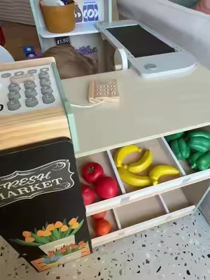 My kiddos spend so much time in this play grocery store 🤩 #playstore #kidstoys #kidsplayset 