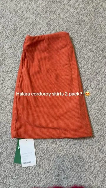 The comfiest & cutest skirts   #skirt #fallfashion #corduroy #halara #halaraskirt @Halara @Halara shop @Halara_official 