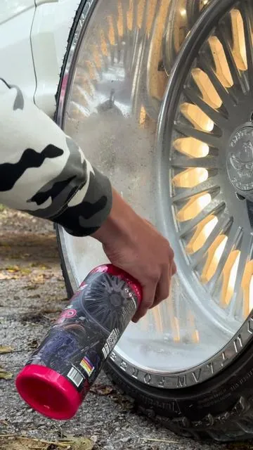 From dull to mirror shine in seconds 💥 just Spray and wipe with EZ Red. Want that showroom finish on your wheels, bumpers or metal trim? Hit the link! #ShineOn #DetailLife#abcxyz #tiktokshopblackfriday #MetalPolish 