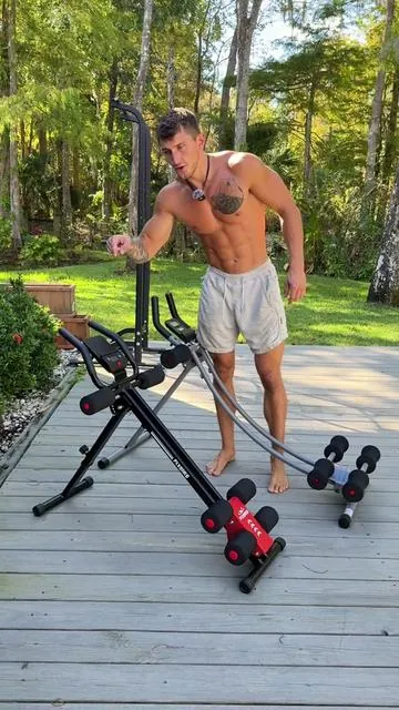 Wow, this ab crunch machine feels way better than the previous one I had been using. Don’t get me wrong that one still works but this is much more effective. Longer curved track makes the stretch so much better. My abs are going to be getting WORKED. I’d highly recommend this machine to you. The link is in the bottom left corner of the video! #abcrunch #abs #core #tiktokshopblackfriday #tiktokshopcybermonday 