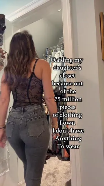 My closet is full, but I always go for the same things over and over. I guess I’m just comfortable and boring. #closet #tryonfail #outfitcrisis #closetcleanout #wardrobemeltdown 