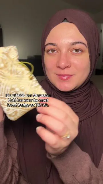 If you noticed smudging with Moroccan Kohl, watch this video! If you have oily skin around your eyes, it may require more touch-ups during the day. Try blotting your eye area or using translucent powder 🖤 #skincareroutine #skincare #eyeliner #naturalmakeup 