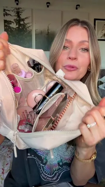 2 Cosmetic Makeup Bags for the price of 1! #cosmeticbag #makeupbag #irisandrainbow #tiktokshopblackfriday #tiktokshopcybermonday 