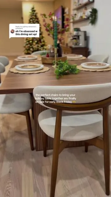 Replying to @sydney simeone these are on such a good sale right now!! I love these chairs so much 🤎✨ @COLAMY #diningchairs #diningroom #diningroomdecor #holidaytable #diningchair 