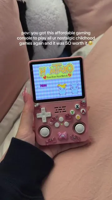 it has over 15,000+ games!! get it now bc it’s on sale for such a good price 🫶🏻🫶🏻 #r36s #handheldgaming #retrogames #gamingconsole #tiktokshopblackfriday 