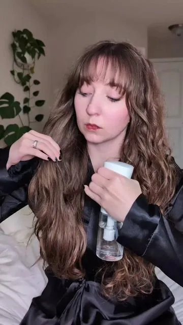 does it take you awhile to refresh? My go to high speed hairdryer has saved me SO much time over the years 💕 @wavytalkofficial  #wavytalk #hairdryer #highspeedhairdryer #hair #hairtutorial 