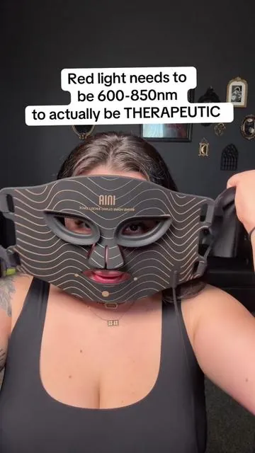 #redlighttherapy #redlighttherapymask #tiktokshopblackfriday #blackfridaydeals #tiktokshopholidayhaul 