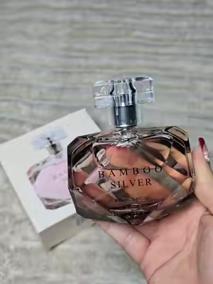 #perfume  #perfumeparamujer  #perfumeviral  #tiktokshopblackfriday  #tiktokshopcybermonday 