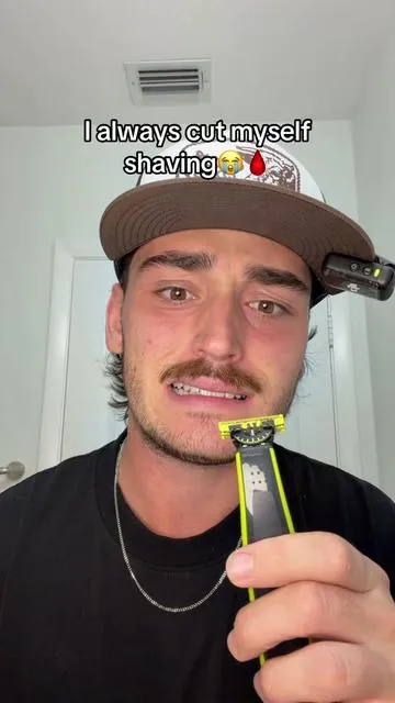 I won’t ever use another razor after this… #razor #razorbumps #shavingtips #shaving #giftsforhim 
