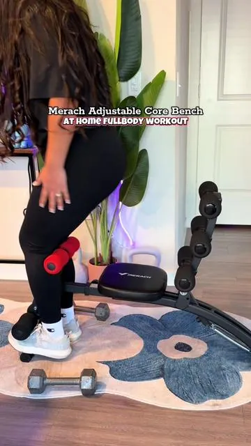 Merach Adjustable weight bench 🔥 Glutes, core and legs!! Also add dumbbells and make it a fullbody workout!! In the comfort of your own home ♥️♥️♥️  #bench #workout #adjustablebench #homeworkout #homegym 