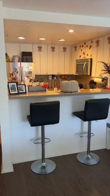 Over two years in my home and they still look brand new. That’s quality that lasts! #barstools ##home##tiktokshopblackfriday#t#tiktokshopcybermondaykit#kitchen