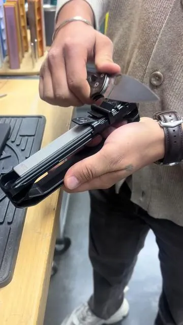 It’s in our shop in time for the holidays!  Whether you’re shopping for an outdoor enthusiast, home chef, or craft hobbyist; the Venture Portable sharpener is the perfect stocking stuffer or under the tree gift this year!  Order now to get yours before the holidays!  #sharp #sharpener #kitchen #edc #outdoor