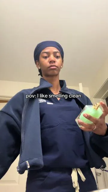 Smell like literal baby powder😭 #tiktokshopblackfriday #tiktokshopcreatorpicks #spotlightfinds #perrfume 