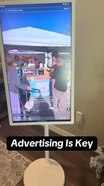 Take your business up a notch with a digital display. Advertisment is key. Great product to display your booth. Outdoor or indoor. Grab it while supplies last. #Display#Advertisement#Smallbusiness#Smallbusinessowners#vendors