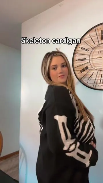 #skeleton #fyp #tiktokshop #fashion #cardigan 