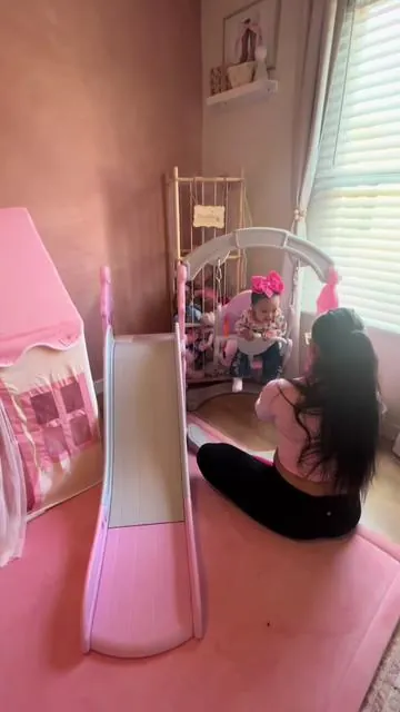 Nada como ver su carita de emoción 💓🥰✨ #indoorplayground #playroom #toddlersoftiktok #foryoupage #babyfun 