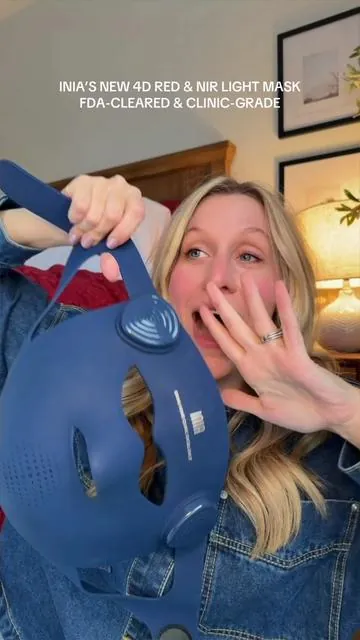 Genuinely I want to scream this is soooooooo good!!!! @INIA BeautyCraft #inia4dmask #iniaredlight #redlighttherapy #tiktokshopcybermonday #tiktokshopblackfriday 