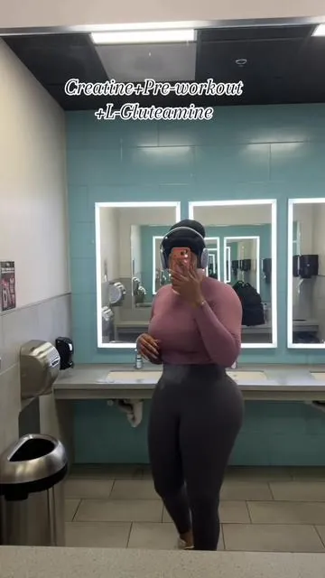 Yall sleep on that @Wellah Nutrition !! Creatine-Preworkout-L-glutamine Combo.. ( Make sure your drinking lots of water / Cardio) #creatine #creatinepowder #preworkout #lglutamine #workout 