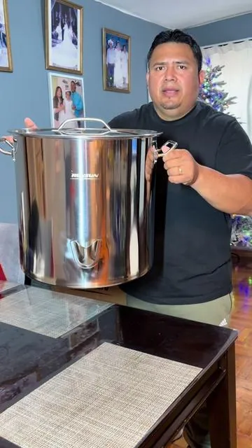 ROVSUN 20/24/52QT Stainless Steel Tamale Steamer Pot, Steam Pots for Cooking with Water Fill Spout, Steamer with Divider and Rack, Ideal for Seafood Crab Vegetables lobster #stainless #tamales #steamer #pot #cooking 