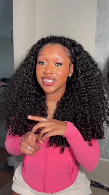 The best hairstyle with minimal leave out 😍😍 @VSHOW HAIR #burmesecurly #halfwig #curlywig #wigtutorial #fyp 