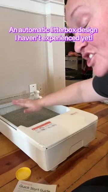 It has WAY more space than other auto boxes. It’s safe for my cats, maintains the classic box design and there are no risks if your cats being injured in any scenario. It has a large capacity bin with trash liners as well as a great app. You can have multiple cat profiles that keep track of their weight! I’ve never seen this box under $400. #meow #cattok #automaticlitterbox #tiktokshopblackfriday #tiktokshopcybermonday @meowant.us 