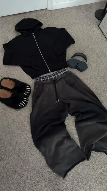 Double Waisted sweatpants are a must for fall/winter. Only a few left in stock! #sweatpants #baggypants #aelfriceden #baggysweats #outfitofthedayinspo  These 100% cotton sweats are made by one of the largest online clothing brands in the world, Aelfric Eden. Known for their fast shipping and high quality streetwear garments. The double waisted sweats feature blue boxers up top and a sun fade wash on the sweats . They have large leg opening with a raw hem. They’re super comfortable and perfect for fall/winter outfits. Get them while they’re available. Once they’re gone, they’re gone. Ootdinspo, TikTok shop fashion haul, fashion pickups, ootd fashion, streetwear, faded sweatpants, baggy sweatpants, fashion fits, winter fit, ski fit, Christmas pickups, pants rotation, baggy sweatpants, black sweatpants, grey sweatpants, archive fashion, fashion finds.