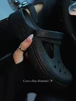 I wear kids Crocs 🤫 #maryjanes #kidscrocs #crocs #maryjaneshoes #tiktokshopblackfriday 