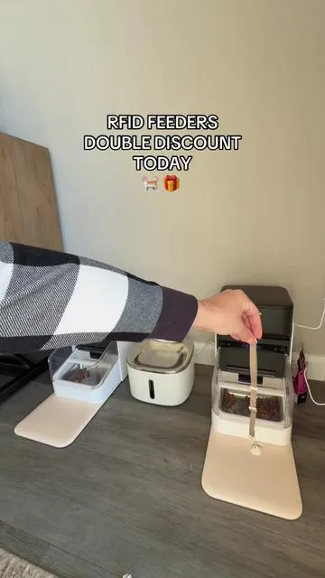 Huge savings on the Petlibro RFID automatic feeders today! #tiktokshopblackfriday #tiktokshopholidayhaul #tiktokshopcreatorpicks #automaticfeeder #catfeeder 