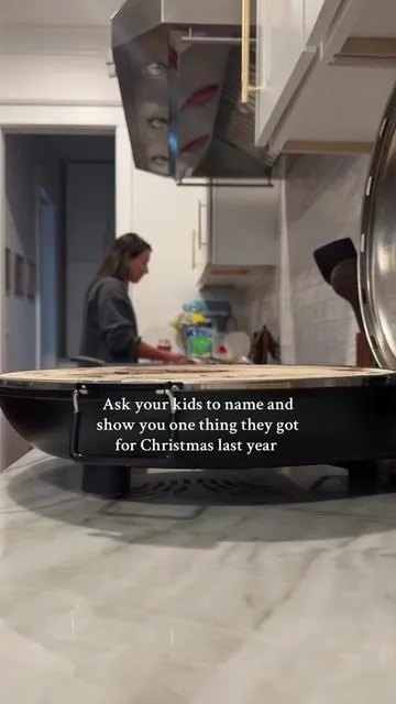 The most giftable kitchen upgrade 👇🍕 The Pizza Piezano oven is one of those “use it every week” gifts — fast heat, crispy crust, kid-friendly, and actually FUN. Perfect for families, foodies, new homeowners, or honestly anyone who loves pizza (so… everyone).  #pizzaoven #holidaygifts #tiktokshopcreatorpicks #tiktokshopcybermonday #tiktokshopblackfriday 