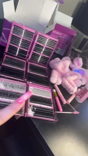 the premapped lashes 😩🤌 #lashbundle #lashbox #lashkit #clusterlashes 