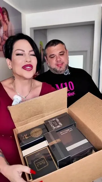 Rey juega y gana los 7 perfumes 😄