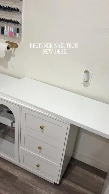 This can be used for a vanity or a desk 🫶🏼✨🤌🏼 #beginnernailtech #naildesktour #nailtech #tiktokshopcreatorpicks #makeupvanity 