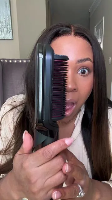 I need answers @TYMO BEAUTY US because THIS 🔥🔥🔥 #tymobeauty #hotcomb #hairstraightener #flatiron #tiktokshopblackfriday 