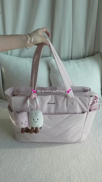 My favorite puffy bag #TikTokShopBlackFriday #TikTokShopCyberMonday #totebag #lovevook #fallvibes 