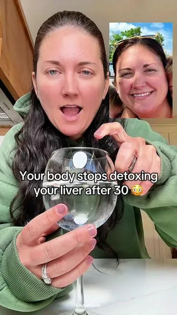 This glutathione is so easy to add to my water every day bc it tastes like nothing and is quickly helping my body detox #glutathione #liverdetox #tiktokshopcybermonday #tiktokshopblackfriday #tiktokshopcreatorpicks 