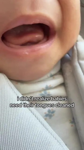 #oralhygiene #newborntips #babytonguecleaner 