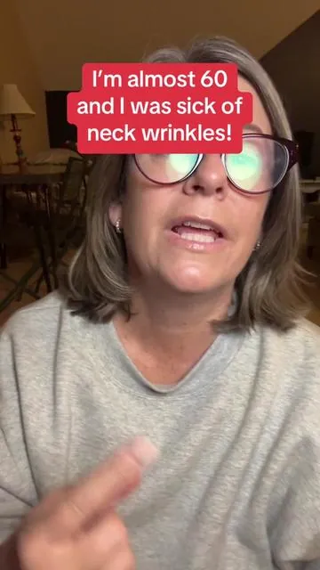 The Black Friday Sale for the #drmelaxin perfect neck trio is here and it is insane. Click the link below to get the lowest price we’ve ever seen! #tiktokshopblackfriday2025 #womenover40 #tiktokshopcreatorpicks #tiktokshopblackfriday 