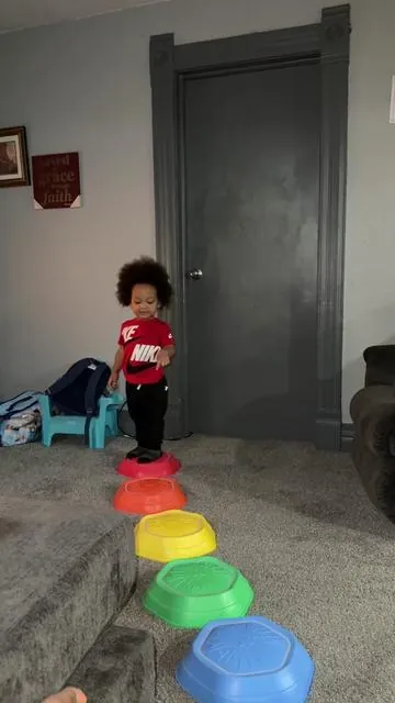 Not only do they light up they play sounds too! 🥰 he absolutely loves them it helps him learn how to balance himself way more!! 🙌🏽 #toddlersoftiktok #sensoryactivities #sensorytoysfortoddlers #steppingstones #sensorytoys 
