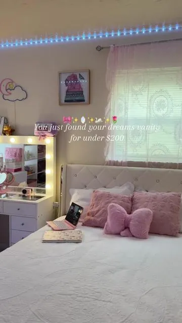 just for Black Friday this vanity for less $200 is insane 🤩✨🎀#vanity #vanitymirror #vanitymakeup #tiktokshopblackfriday #tiktokshopcybermonday 