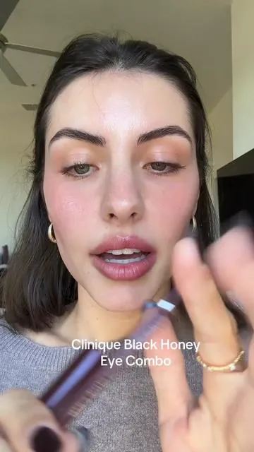 The only color that makes every eye color pop like crazy!  #clinique #blackhoney #tiktokshopblackfriday #tiktokshopcreatorpicks #tiktokshopcybermonday 