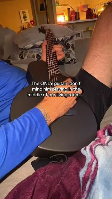 Never expected this Enya Nova Go SP1 Smart Guitar with built in speaker & effects to change the entireeeee vibe of our living room at night…. 🧘‍♀️😌🎸  #enyanovagosp1 #guitarplayer #tiktokshopblackfriday #carbonfiberguitar #giftforhim @EnyaOfficialFlagship 