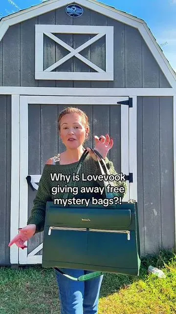 Lovevook is running a Buy 1 Mystery Bag, Get 1 Mystery Bag Free deal. Each box includes a bestselling tote chosen at random, making it an easy gifting option or a simple way to refresh your bag collection. Don’t wait—the sale ends November 20, 2025.@Lovevook Bags #Lovevook #TikTokShopCreatorPicks #beautyandlifestyledeals #BOGODeal #MysteryBag