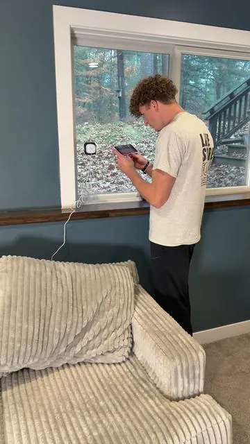 Everybody needs this home security 😱⬆️ #linkabove #camera #securitycamera #windowcamera #windowcam 