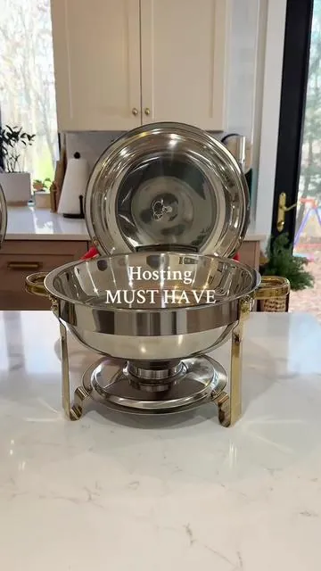 Hosting this holiday? Grab a chafing dish set and instantly look like you’ve got your life together. Your food stays hot, you look organized, and everyone thinks you’re a pro. @GARVEE  #hostinghacks #hostingessentials  #tiktokshopblackfriday  #tiktokshopcybermonday  #tiktokshopcreatorpicks 