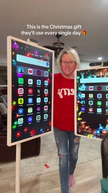 Christmas gift alert 🎁 Apolosign 24” & 32” Portable Smart TV’s are 1080p or 4k, Android OS, WiFi 6, voice remote, HDMI IN / USB / USB-C. Stream, game , create & work anywhere. 📱📺💻 #smarttv #tech #techgifts #tiktokshopblackfriday #tiktokshopcreatorpicks 