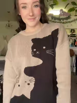 sale ends in 6 hours! Grab it while you can I’m obsessed #cats #sweater #fallfashion #fallootd #womensfashion 