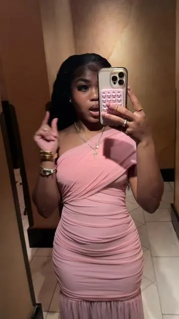I love a cute elegant dress 🎀