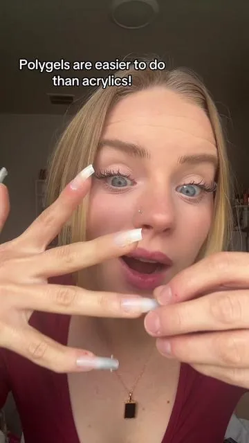 Perfect Christmas gift for the girls! #polygelnails #nailkit #christmasshopping #blackfridaysale #cybermondaydeal 