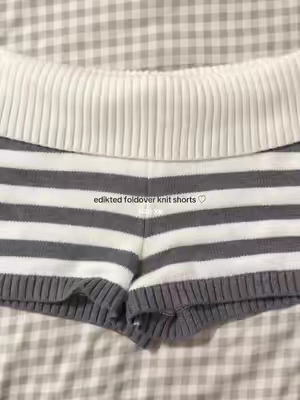 so cute to pair under jeans for a foldover waistband !! 🫶🏻 they’re so comfy and soft i love them 🧸 #edikted #foldovershorts 